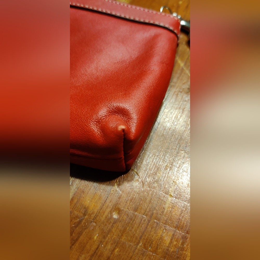Coach - Picture 4 of 10